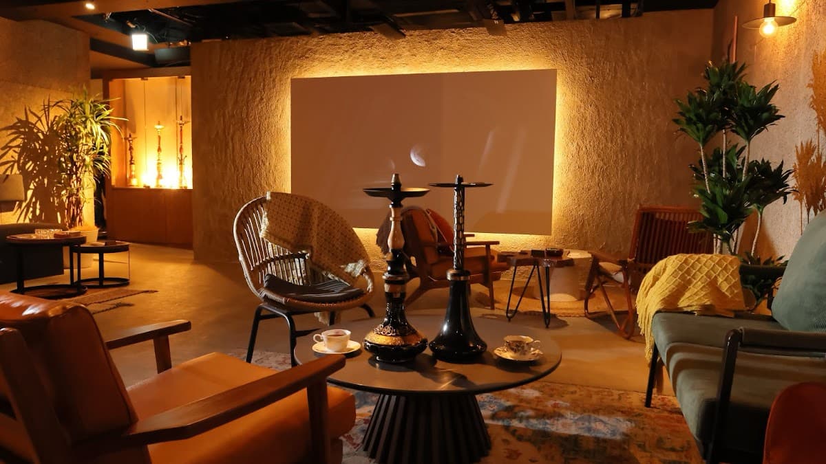 しーしゃ喫茶店 梅田店(夜カフェ/シーシャ/個室)のカバー画像