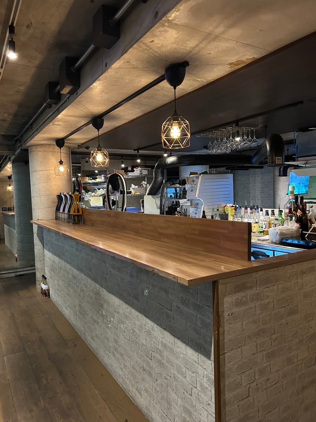ゴールドライン 心斎橋店(Cafe&Bar Lounge GOLDLINE.)のカバー画像