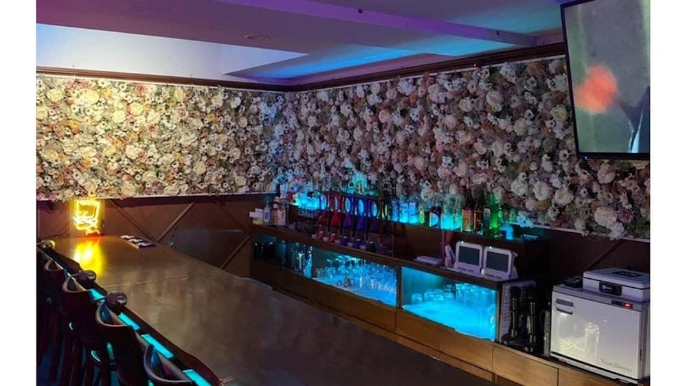 SHEESHA BAR chillのカバー画像