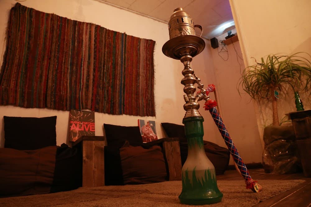 Shisha Caffe TRIBEのカバー画像