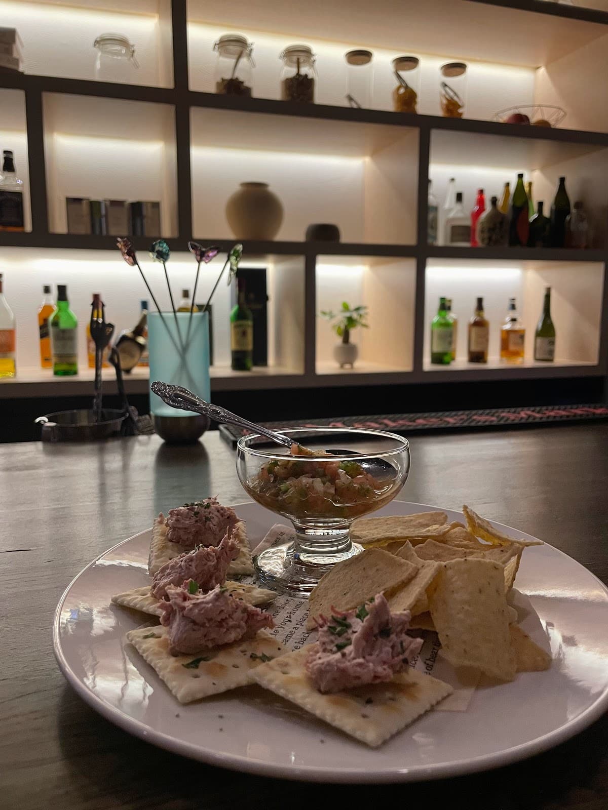 FOURTH PLACE Cafe & BAR 沼津シーシャ(フォースプレイス)のカバー画像