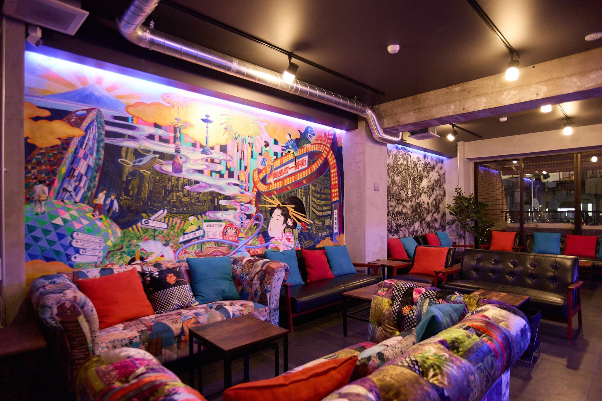 新宿 シーシャ&バー INFINIQUE(Hookah) 新宿三丁目店のカバー画像