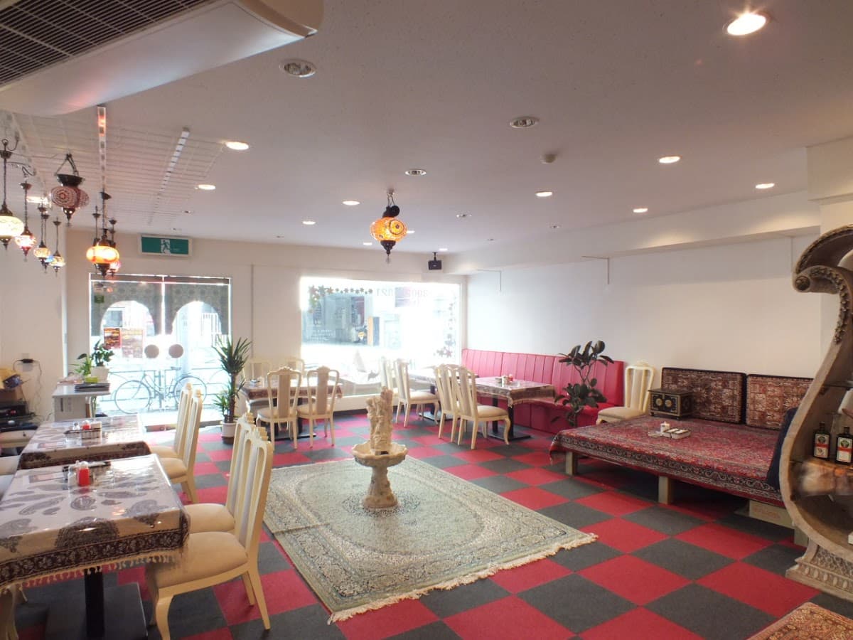 MADAR AKABANEのカバー画像