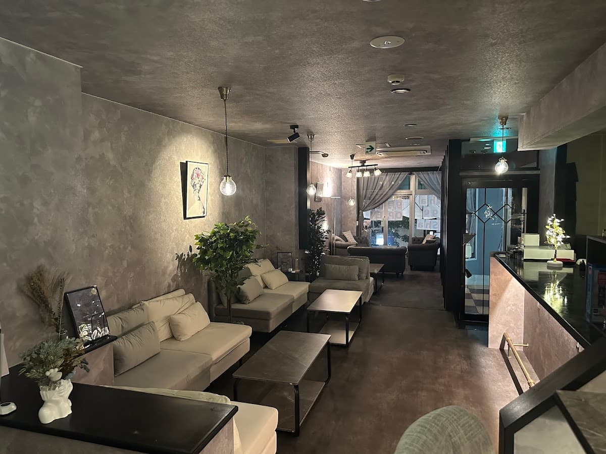 Shisha Lounge Chillusha(シーシャ ラウンジ チルーシャ)のカバー画像