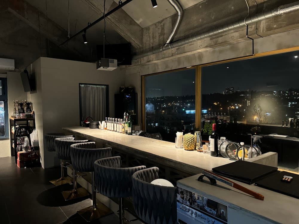 シーシャカフェ&バー penthouseのカバー画像