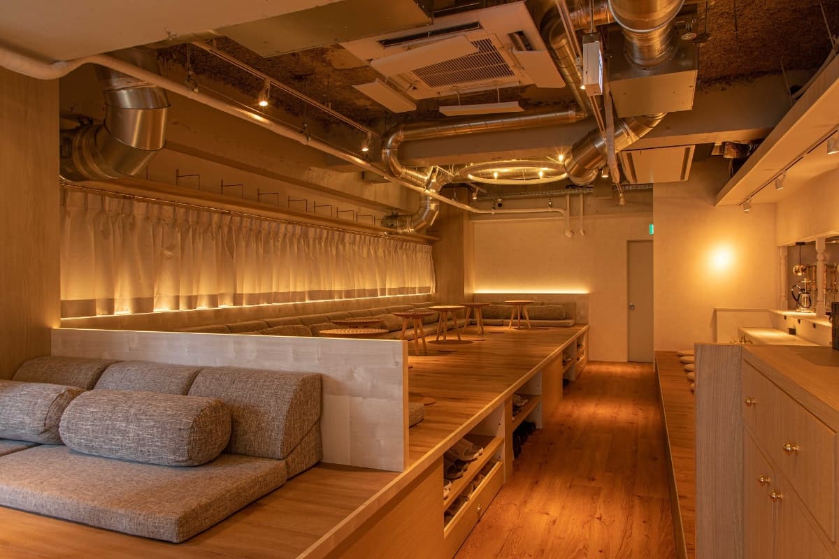 シーシャ カフェ&バー C.STAND シースタンド 新宿歌舞伎町靖国通り2号店のカバー画像