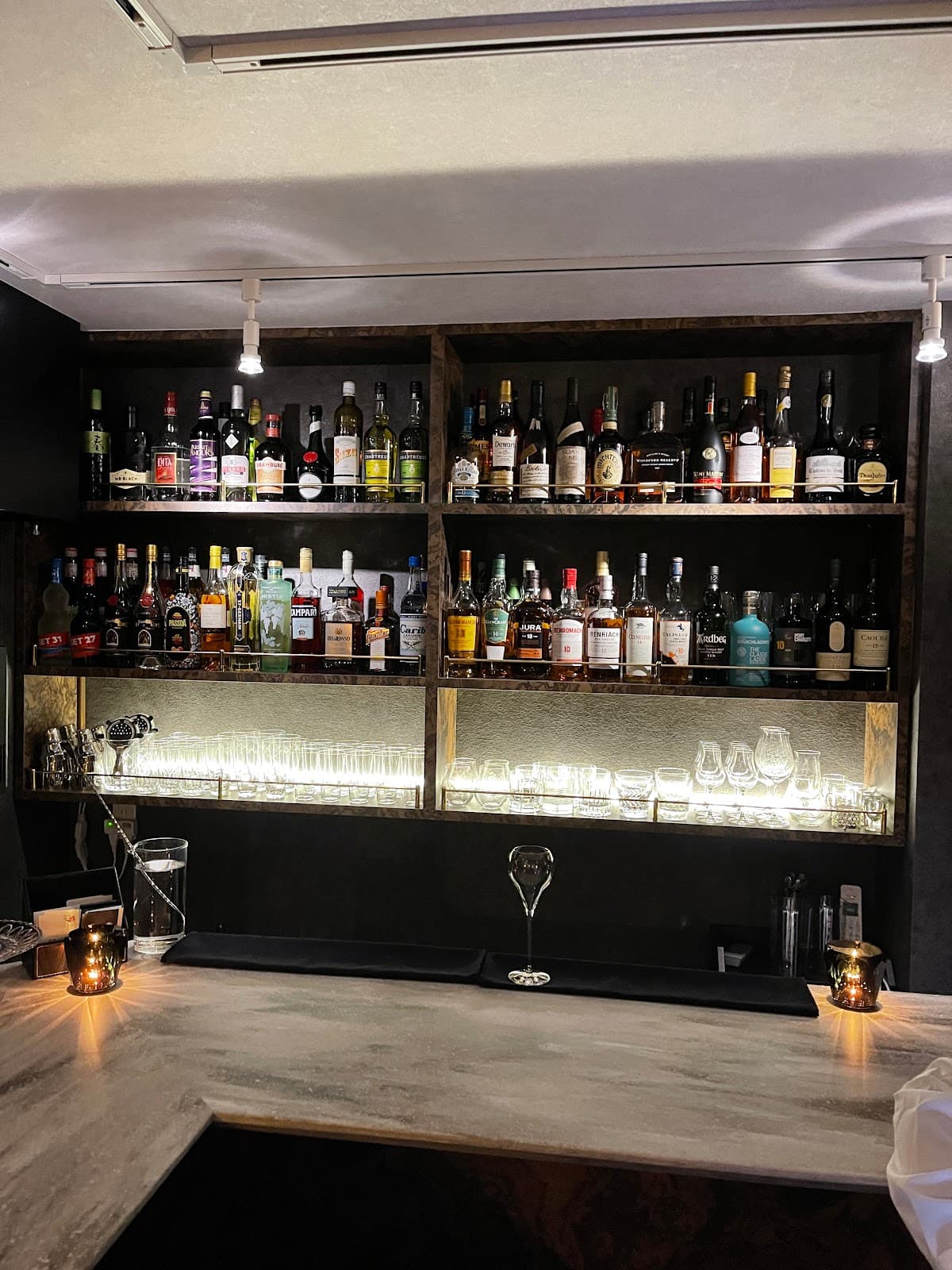 新橋 シーシャ SMOKY LOUNGE Corvoのカバー画像