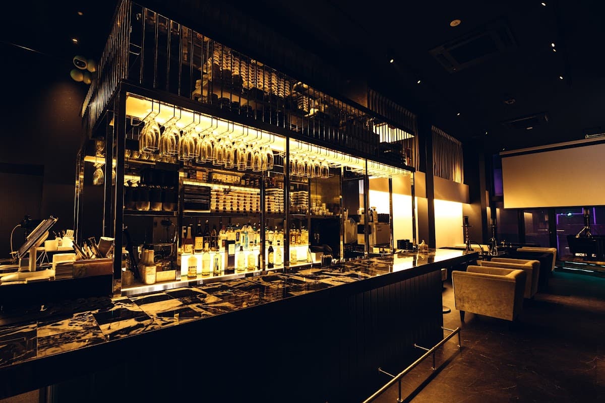 シーシャカフェ&バー翠煙/スイエン 大阪難波道頓堀店 (shisha cafe & bar suien)のカバー画像