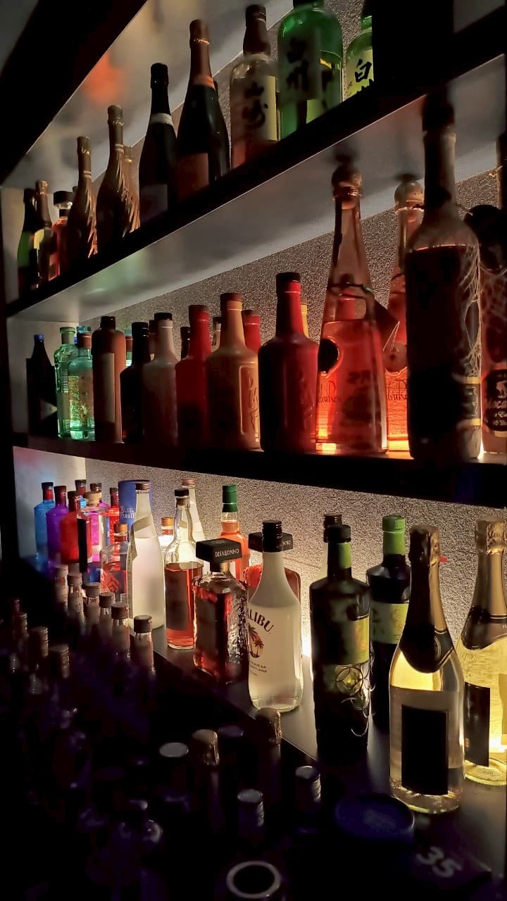 シーシャカフェ&バー M2 Luxury shisha cafe&barのカバー画像