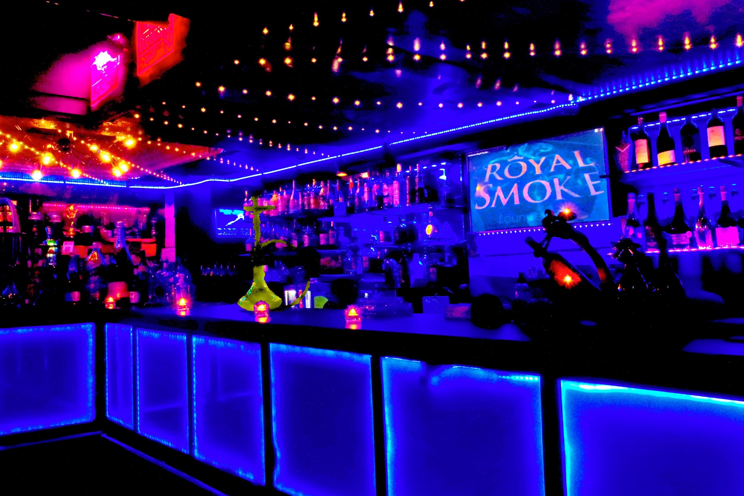 ROYAL SMOKE &AMURのカバー画像