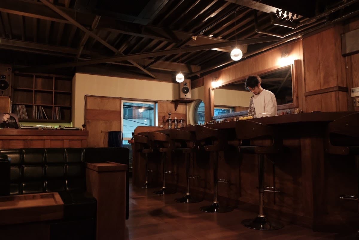 Music & Shisha L.I.B リビ 立川のカバー画像