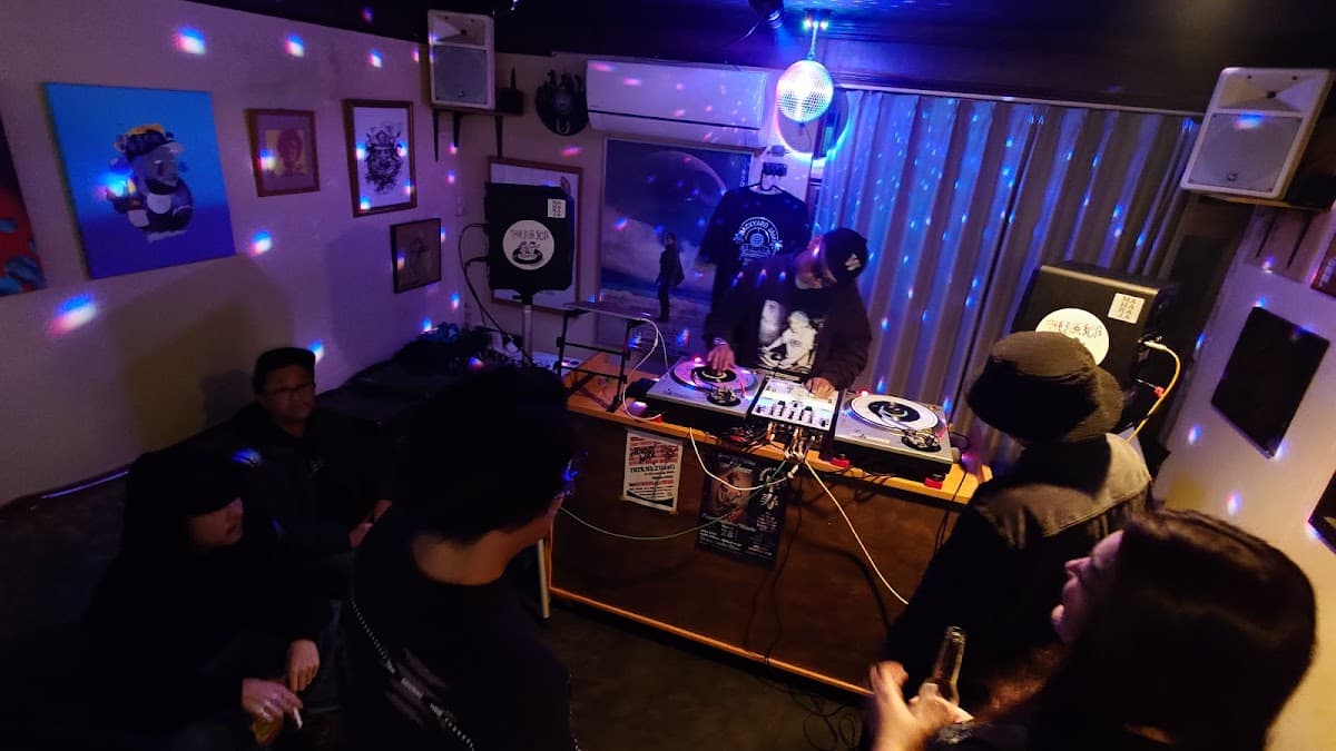 Bar BELLEのカバー画像