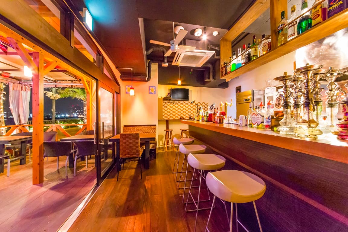Cafe & Bar Mai Maluのカバー画像