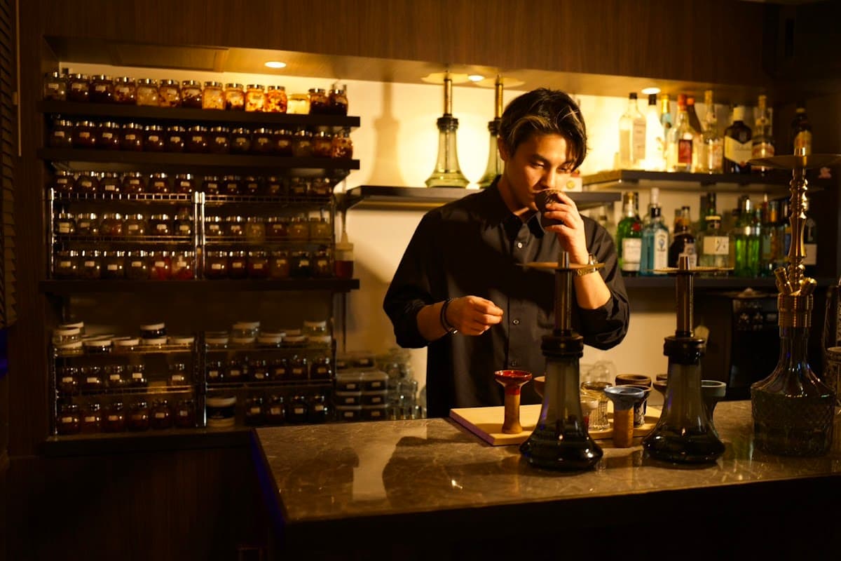 上野 御徒町 シーシャバー Asile Smoke(hookah bar)のカバー画像